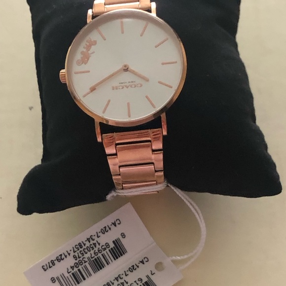 Coach Rose Gold Ladies Watch. - Picture 6 of 8